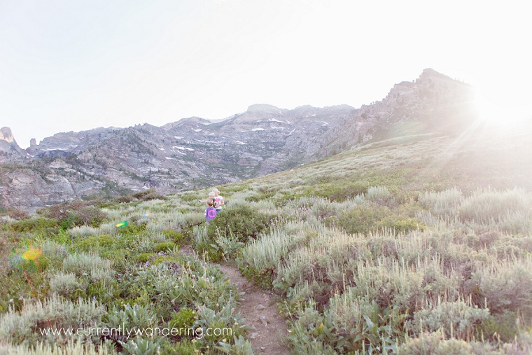 The BEST Time to Go Hiking With Kids! We've tried LOTS of different variations over our travels and by far this has worked the best! 04