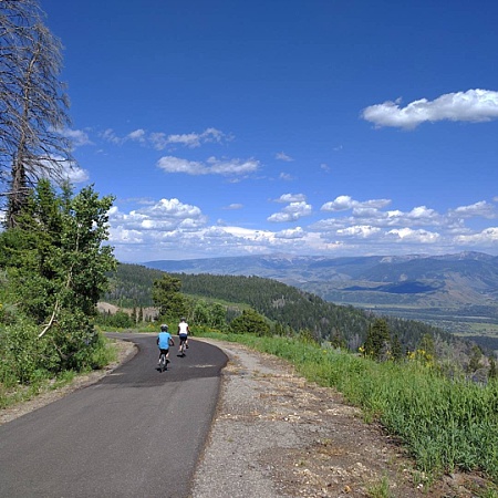 13473288_2079195725639986_666213621_n