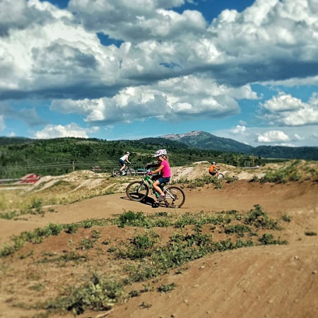 13658305_298765827124164_703046978_n-1